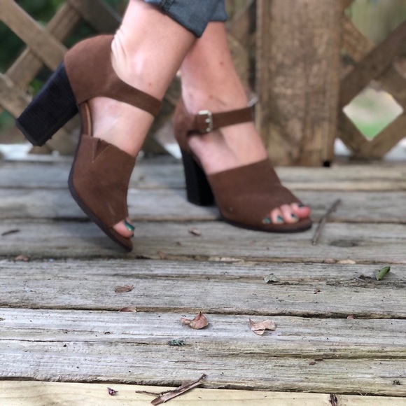 Suede open-toe block heels - Picture 3 of 5
